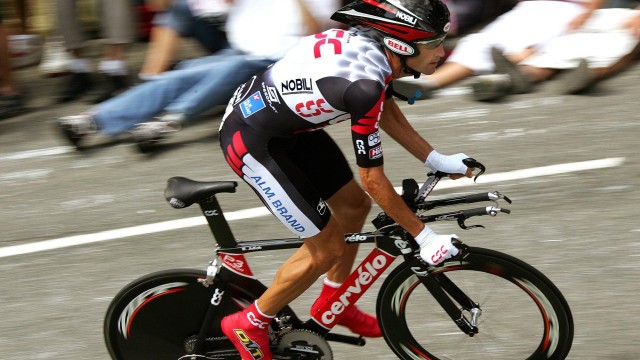 职业篮球赛事观众互动平台建设，篮球讨论平台